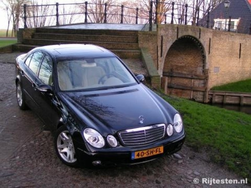 Mercedes-Benz E-Klasse E200 NGT Classic