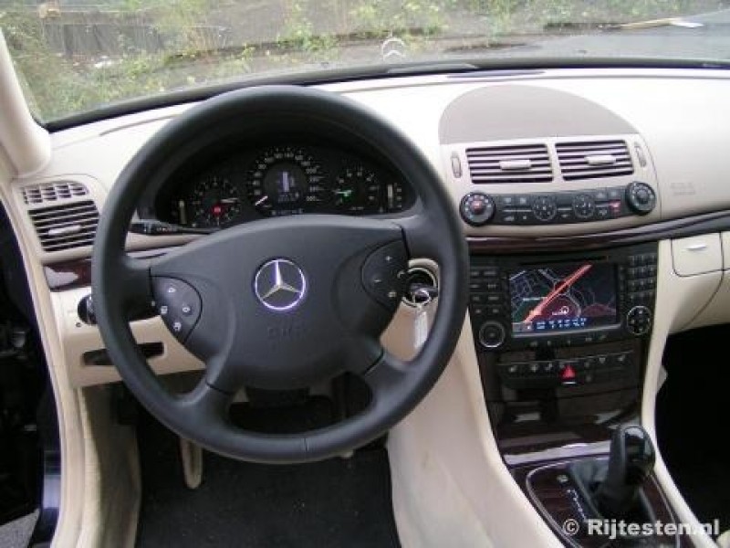 Mercedes-Benz E-Klasse E200 NGT Classic