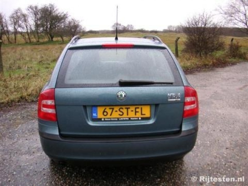 Skoda Octavia Combi 1.6 Ambiente