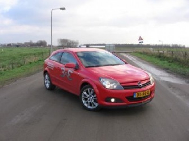 Opel Astra GTC 1.8i-16V Sport