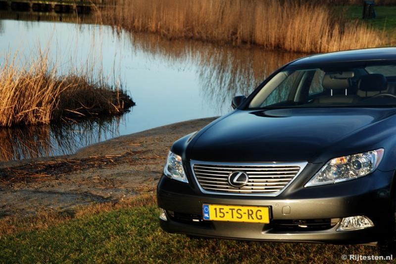 Lexus LS 460  President