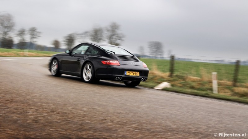 Porsche 911 Carrera 4S 