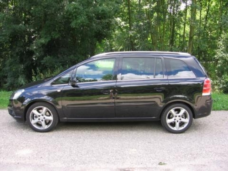 Opel Zafira 1.9 CDTi Cosmo