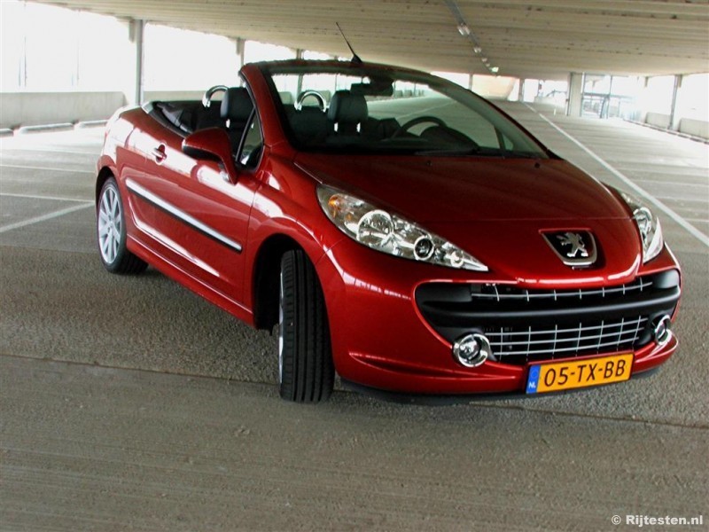 Peugeot 207 CC Sport 1.6-16v Turbo 