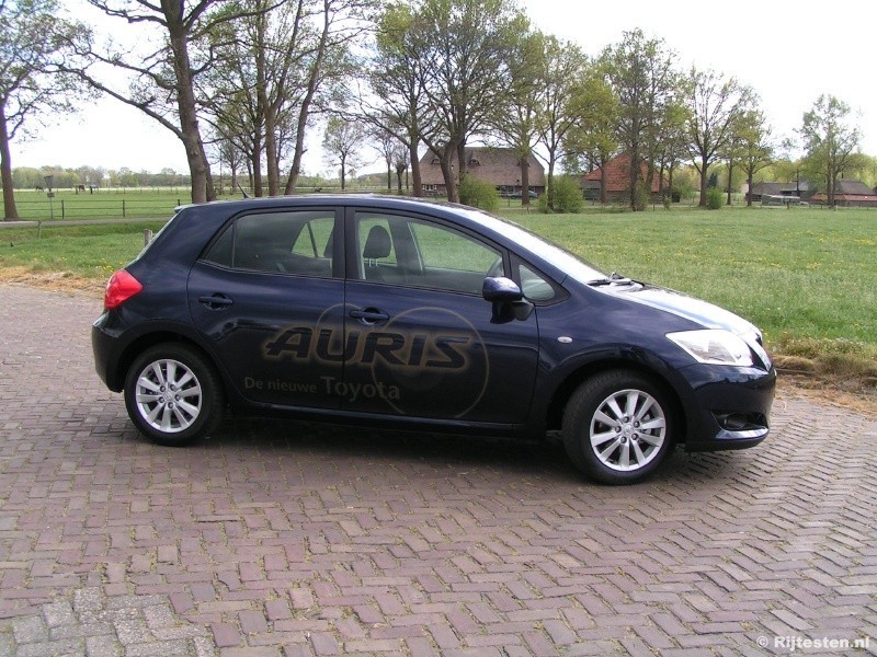 Toyota Auris 1.6 16v VVT-i Luna Business