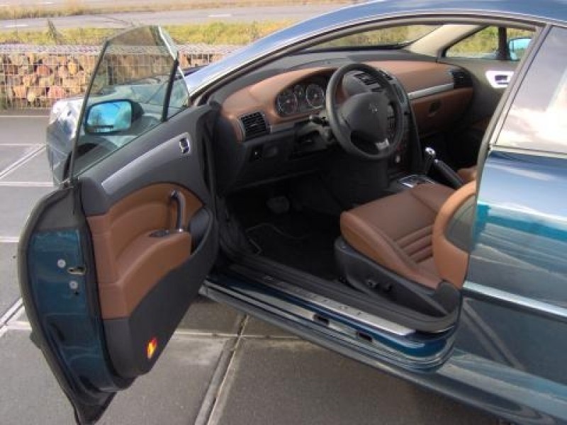 Peugeot 407 Coupé 2.7 V6 HDiF Féline