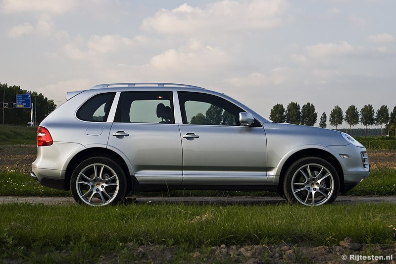 Porsche Cayenne S 