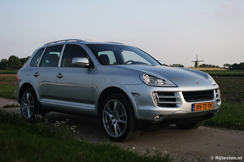 Porsche Cayenne S 