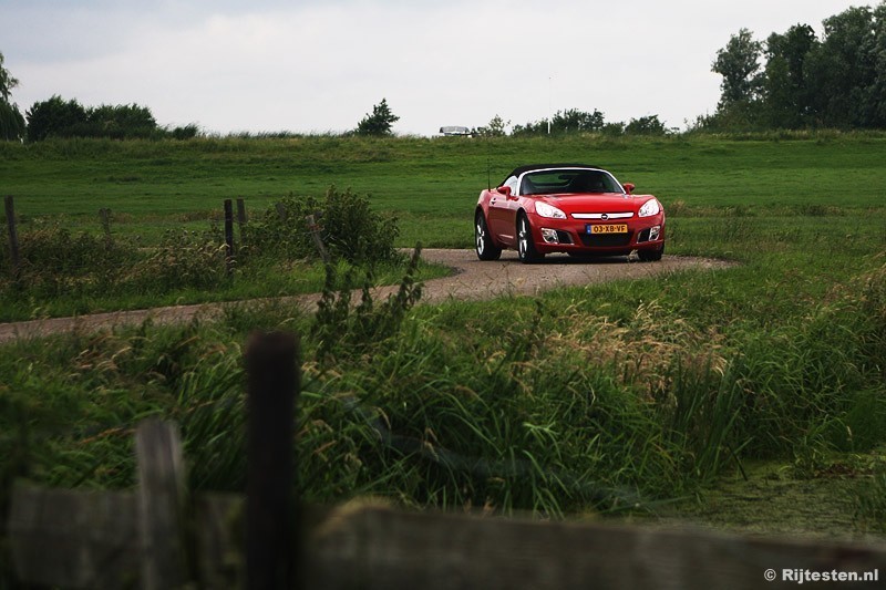 Opel GT 2.0 Turbo 