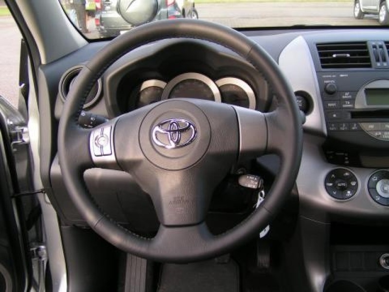 Toyota RAV4 2.0 VVT-i Linea Sol