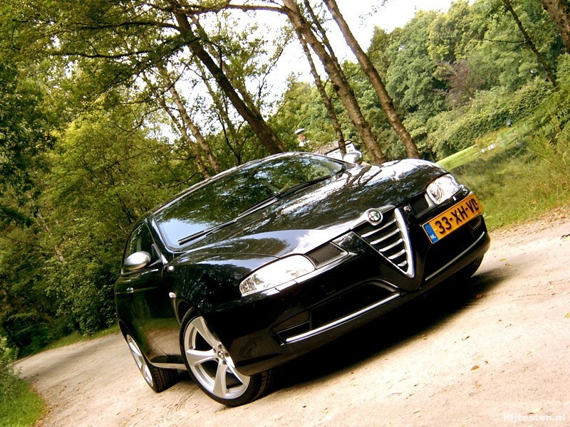 Alfa Romeo GT JTDm 16V Q2