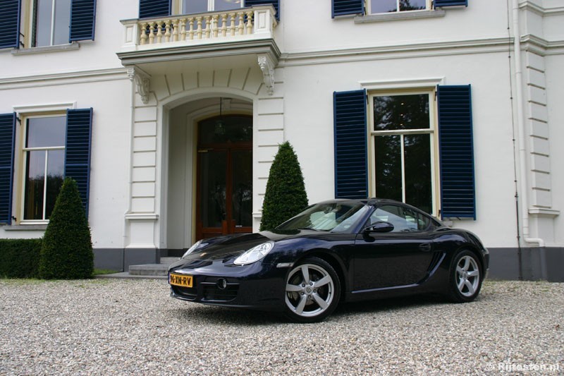 Porsche Cayman 2.7 