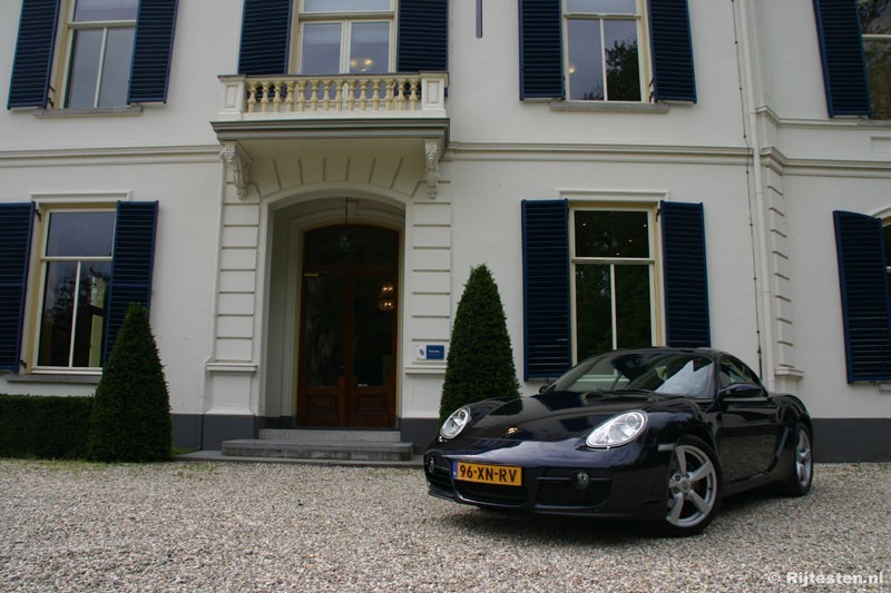 Porsche Cayman 2.7 