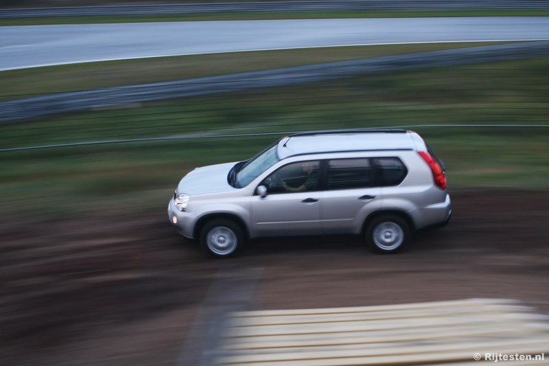 Nissan X-Trail 2.0 4WD SE