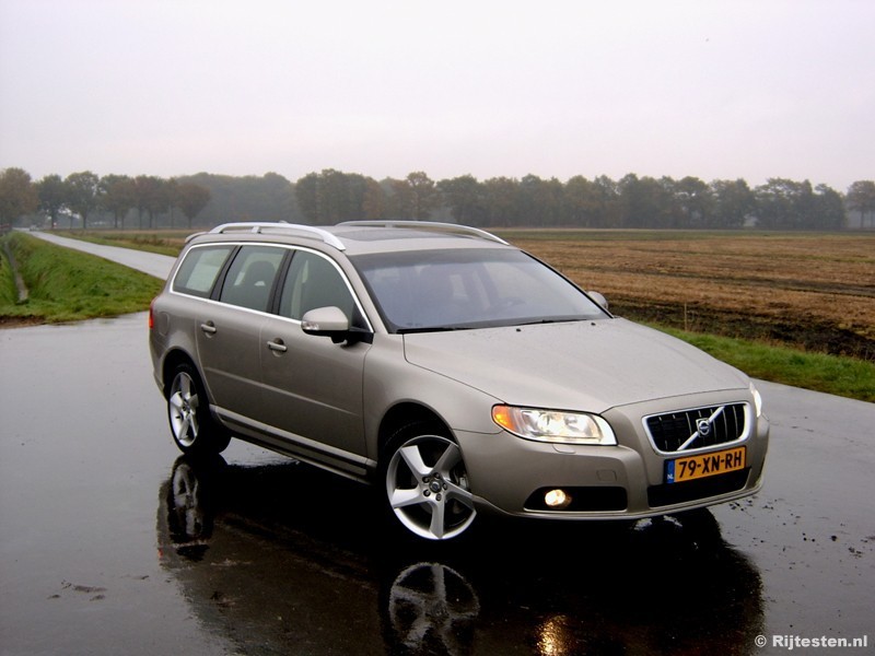 Volvo V70 T6 AWD Summum