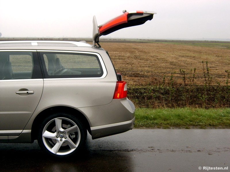 Volvo V70 T6 AWD Summum