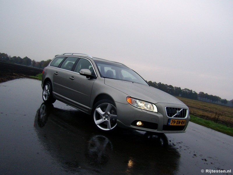 Volvo V70 T6 AWD Summum