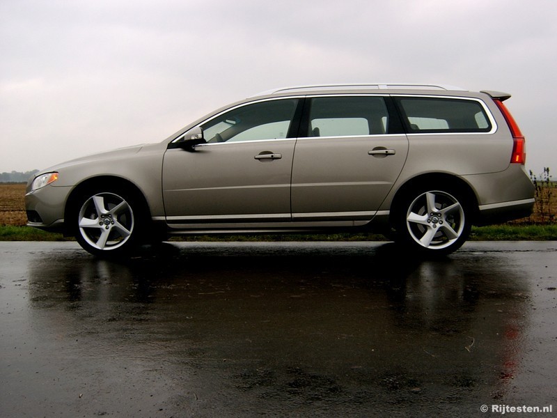 Volvo V70 T6 AWD Summum