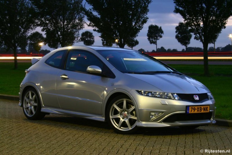 Honda Civic 2.0i-VTEC Type R