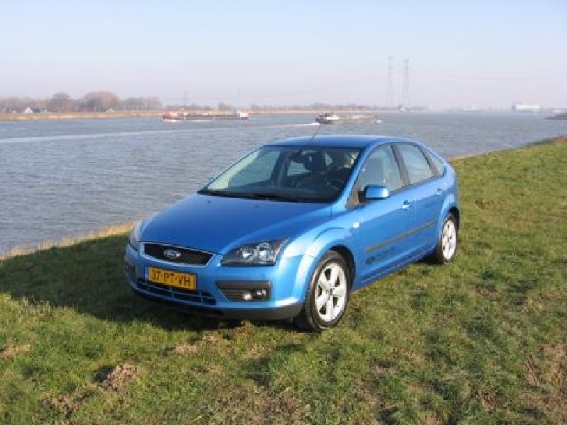 Test Ford Focus 1.6i-16V Futura - Rijtesten.nl: rijervaring