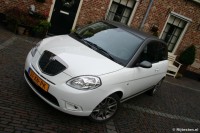 Lancia Ypsilon 1.4 16v Sport by MomoDesign