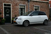 Lancia Ypsilon 1.4 16v Sport by MomoDesign