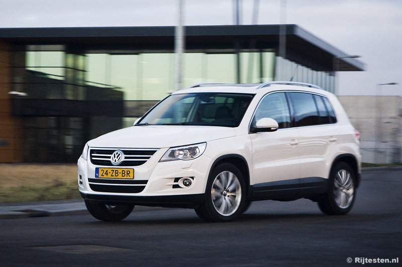 Volkswagen Tiguan 2.0 TDI 4Motion Sport and Style