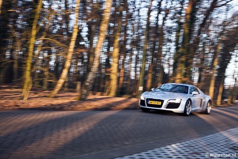 Audi R8 4.2 FSI quattro 