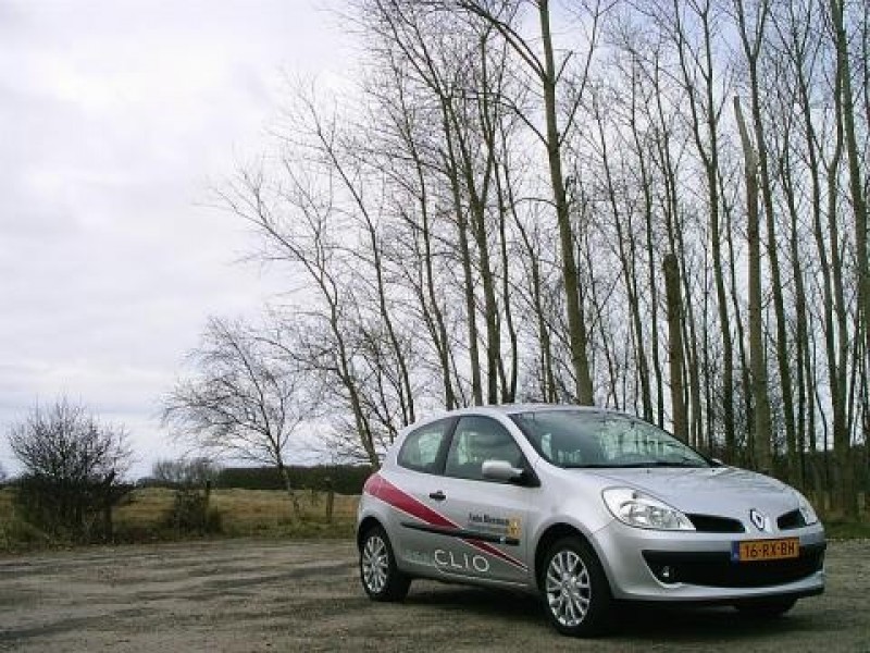 Renault Clio 1.4 16v Dynamique Luxe