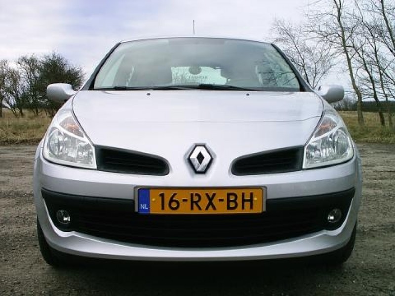 Renault Clio 1.4 16v Dynamique Luxe