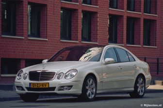 Mercedes-Benz E-Klasse E300 BlueTEC Avantgarde