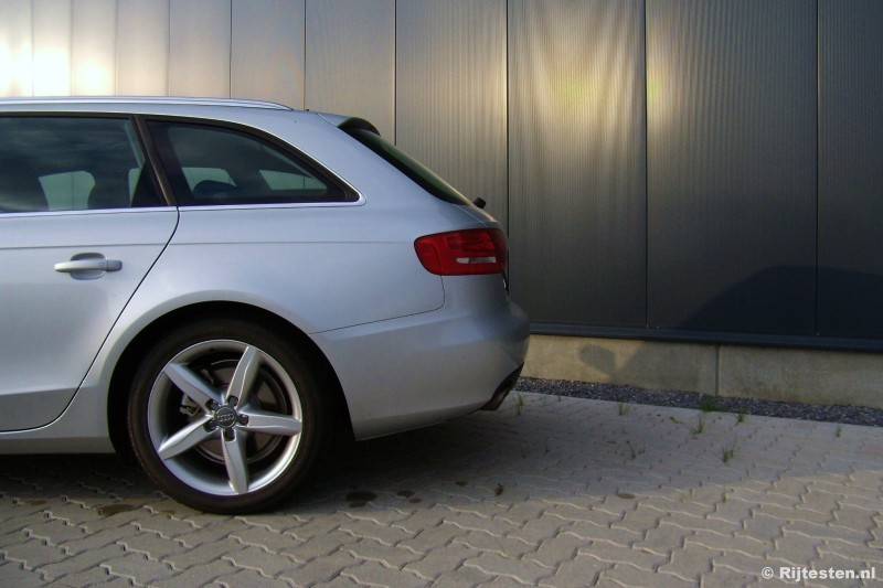 Audi A4 Avant 3.0 TDI quattro Pro Line