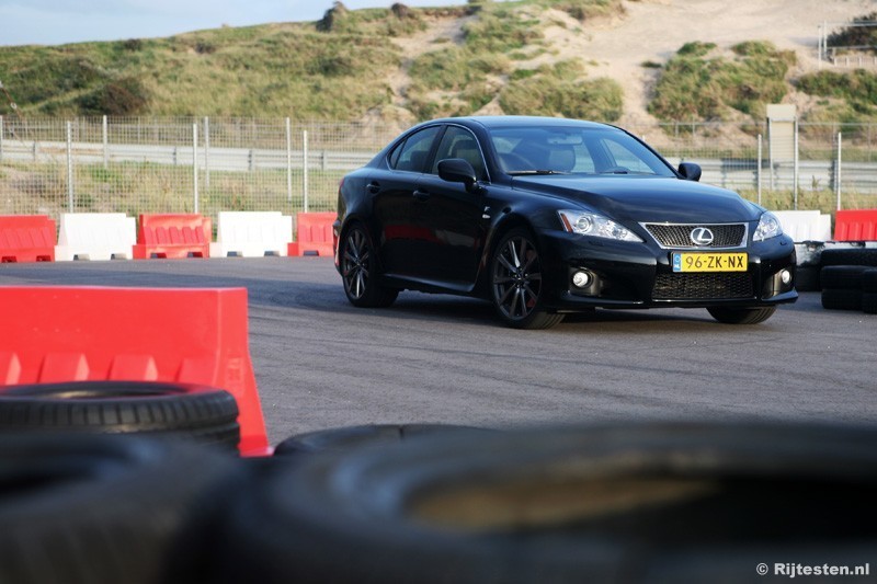 Lexus IS-F  5.0 V8