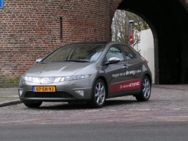 Honda Civic 1.8 i-VTEC Executive