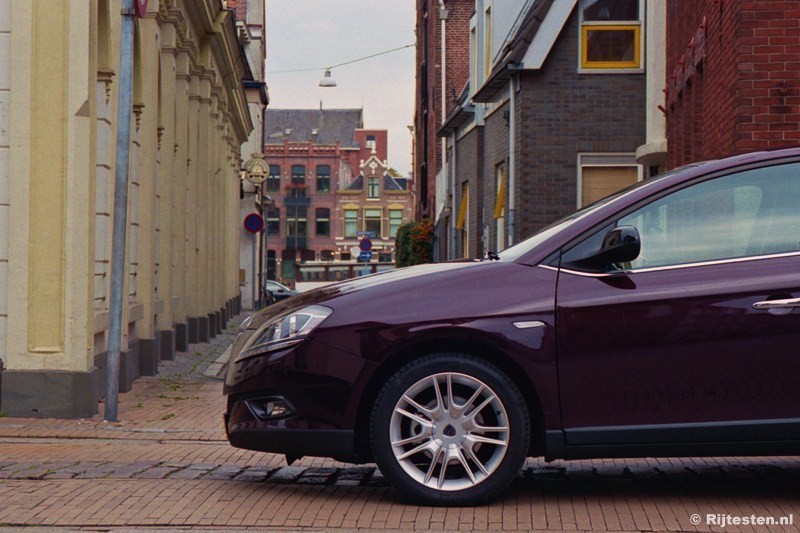 Lancia Delta 1.6 16V MultiJet  Argento