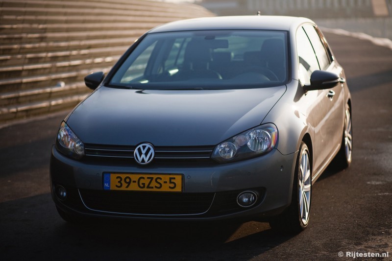 Volkswagen Golf 2.0 TDI Highline DSG