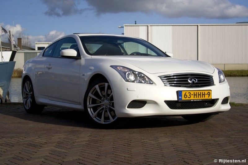 Infiniti G37S Coupé  