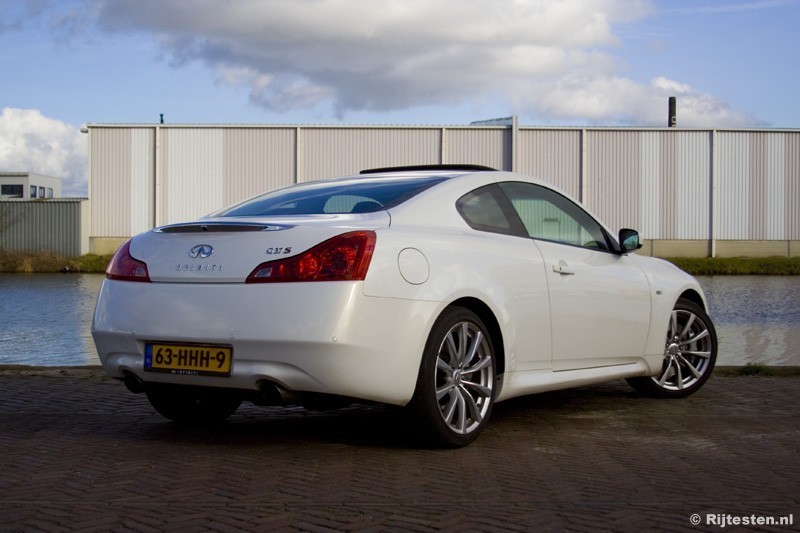 Infiniti G37S Coupé  