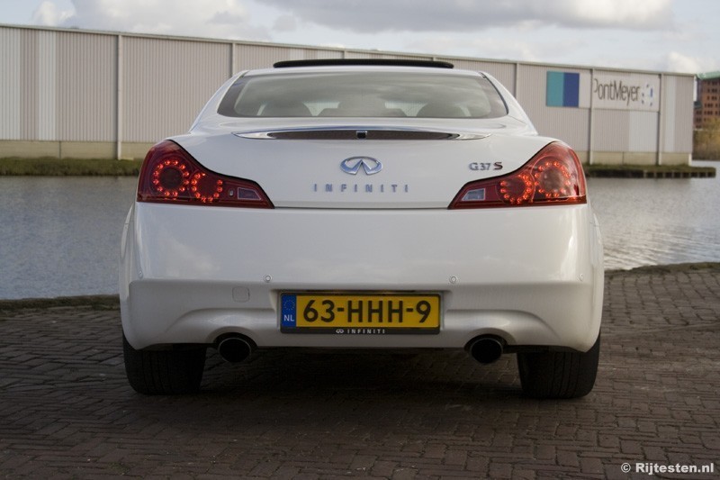 Infiniti G37S Coupé  