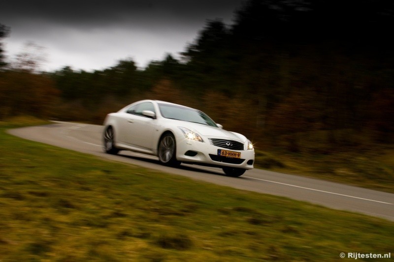 Infiniti G37S Coupé  