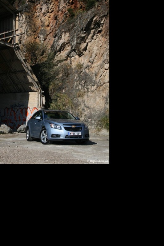 Chevrolet Cruze 1.6 LS