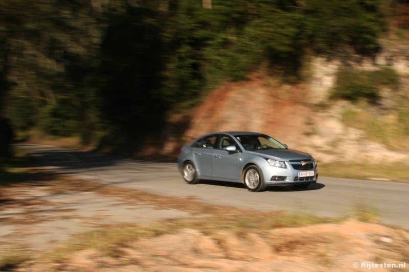 Chevrolet Cruze 1.6 LS