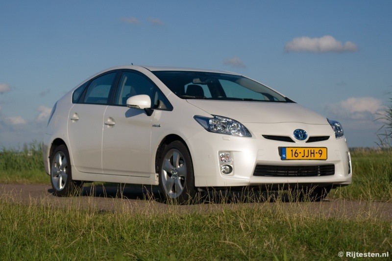 Toyota Prius 1.8 HSD Dynamic