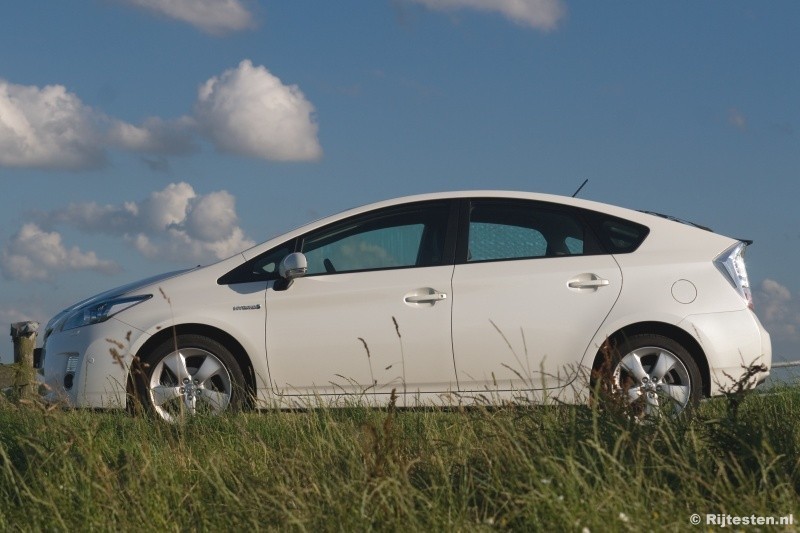 Toyota Prius 1.8 HSD Dynamic