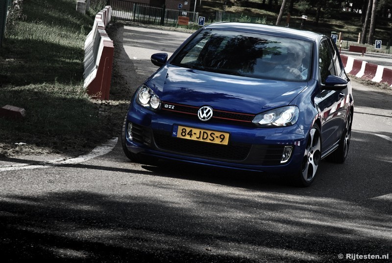 Volkswagen Golf GTI 2.0 TSI 