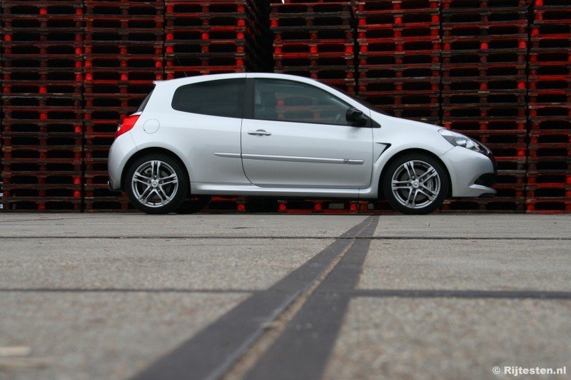 Renault Clio RS 2.0 16V 