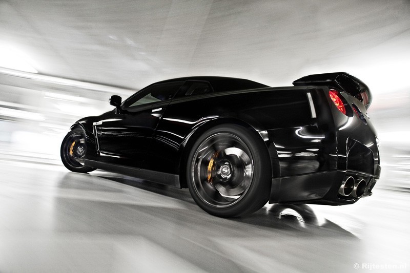 Nissan GT-R  Black Edition