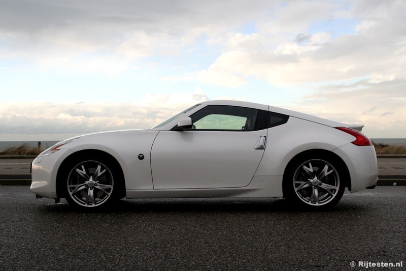 Nissan 370Z  