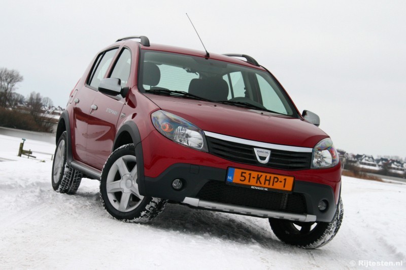 Dacia Sandero Stepway 1.6 MPI 90 