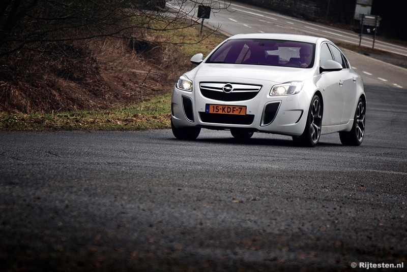 Opel Insignia OPC 2.8 V6 Turbo 